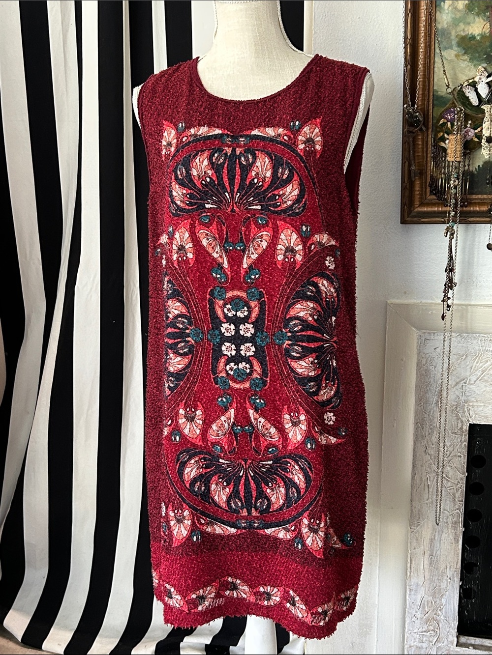 Max Studio Burgundy Red Patterned Sleeveless Shift Dress